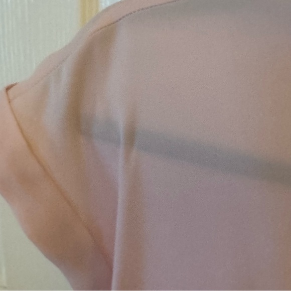 Light pink blouse - Picture 2 of 3